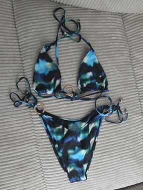 Kulani Kinis Multicolored Swimsuit Set